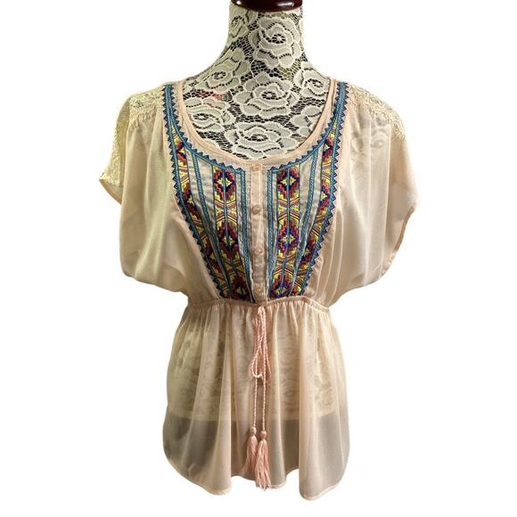 Flying Tomato blouse embroidered short sleeves with lace trim, elastic waist L - Picture 1 of 5